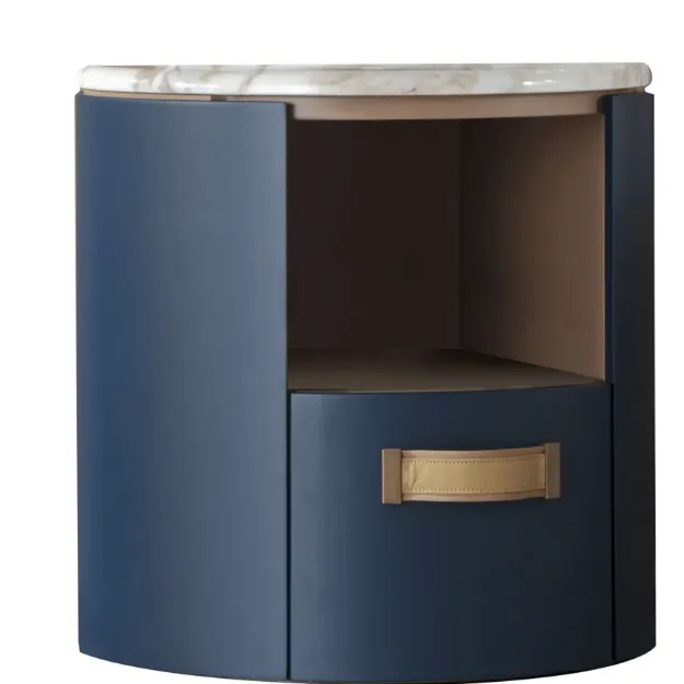 Picture of Gray chair